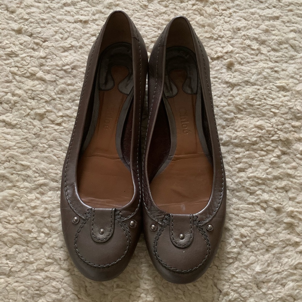 Chloe grey metallic flats
